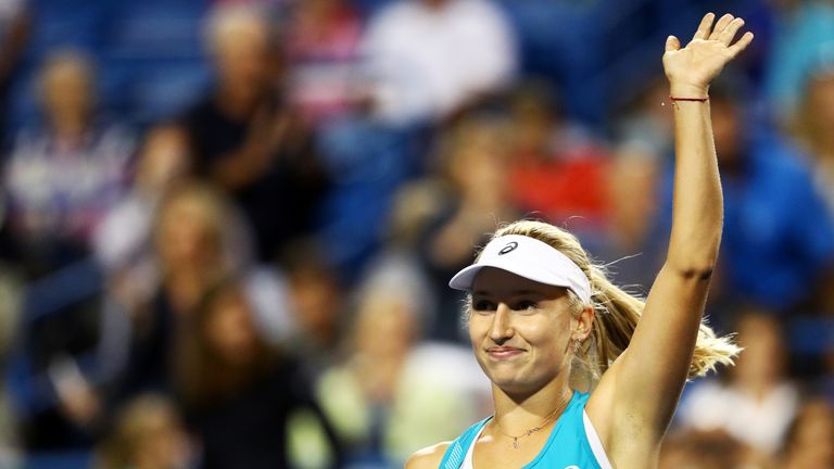 Daria Gavrilova besiegt Dominika Cibulkova.