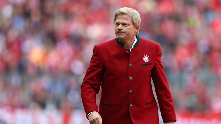 Torhüter-Legende Oliver Kahn sieht beim derzeitigen Transfer-Wahnsinn "keine Grenzen".