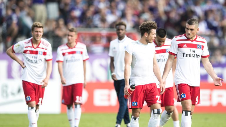 Die HSV-Kicker sind nach der Pokal-Blamage in Osnabrück ratlos.