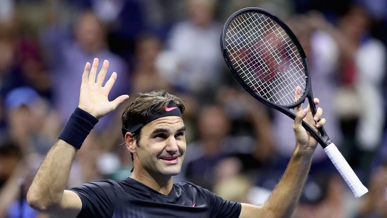 Roger Federer zieht mit Mühe in die nächste Runde der US Open ein.