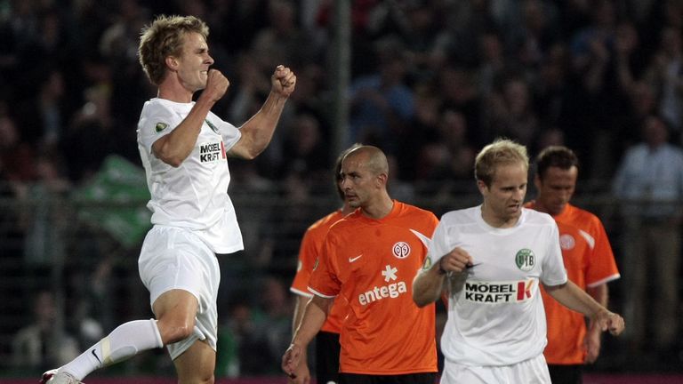 31.07.2009: Gegen den Viertligist VfB Lübeck gingen der FSV Mainz 05 in der ersten Runde mit einem 1:2 nach Verlängerung baden. 