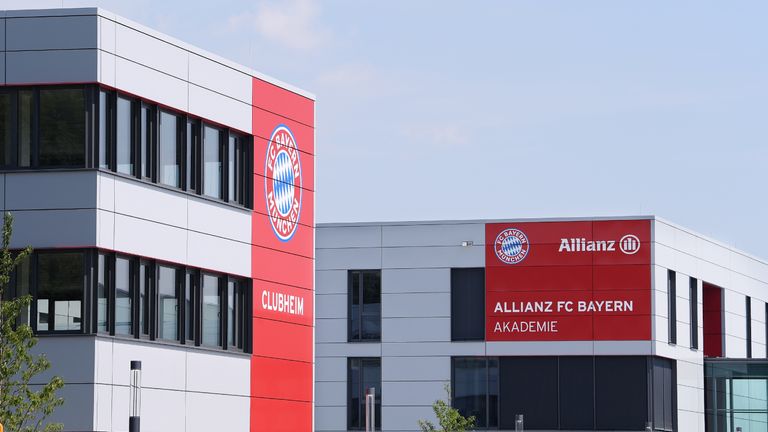 Außenansicht der neuen Akademie des FC Bayern München. 