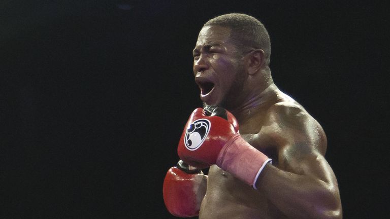 Yunier Dorticos gewinnt durch K.o. gegen Dmitry Kudryashov.