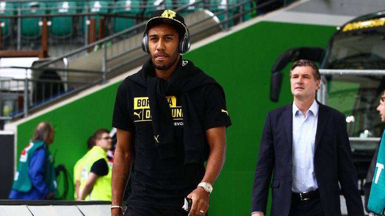 Der Stürmerstar und Sportdirektor Zorc haben einen Termin vor dem OLG.