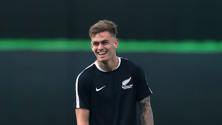 Der Neuseeländer Myer Bevan traf im Rückspiel gegen die Salomon-Inseln zum zwischenzeitlichen 1:0.