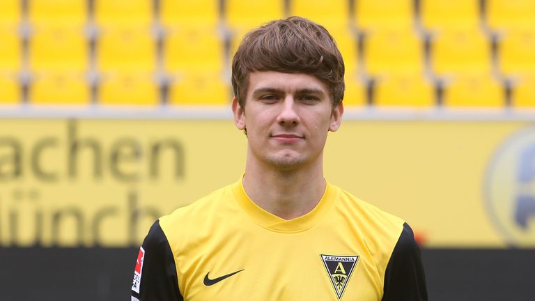 2005 - U19: Florian Müller: Der erste Gewinner der Fritz-Walter-Medaille U19 schaffte den Durchbruch nie. Müller beendete bereits 2012 seine Karriere bei Alemannia Aachen.