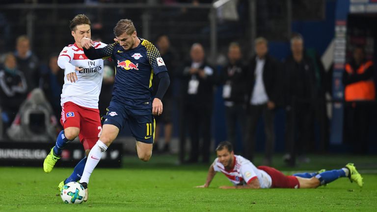 Timo Werner ist einfach zu schnell für den Hamburger SV.