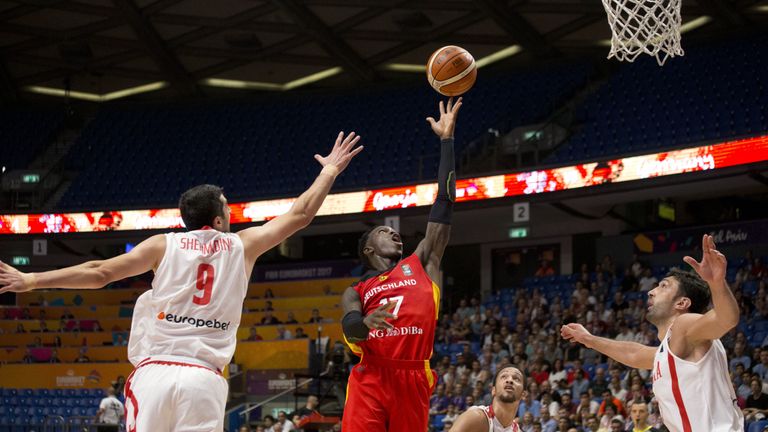 Topscorer der deutschen Auswahl ist wie im ersten Gruppenspiel Dennis Schröder.