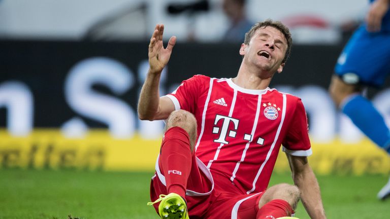 Der FC Bayern kassiert am 3. Spieltag die erste Niederlage.