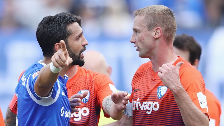 Felix Bastians (r.) wird für seine Fair-Play-Geste ausgezeichnet.