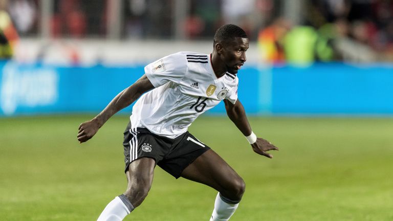 2012 - U19: Antonio Rüdiger: Der Nationalverteidiger wechselte nach erfolgreichen Jahren beim AS Rom im Sommer zum Chelsea FC. Zum Top-Star reifte Rüdiger von 2011 bis 2015 beim VfB Stuttgart.