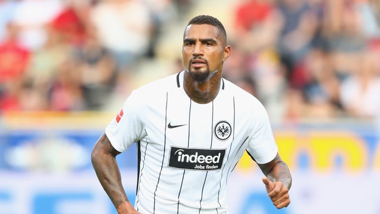 2006 - U19: Kevin-Prince Boateng: Nach Hertha, Dortmund und Schalke ist Eintracht Frankfurt seit August die vierte Bundesliga-Station des Berliner Jungs.