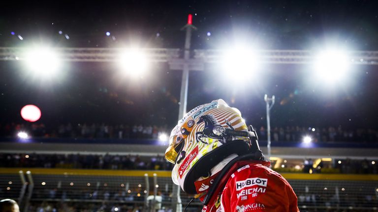 Sebastian Vettel erlebt einen der dunkelsten Tage seiner Rennfahrer-Karriere.