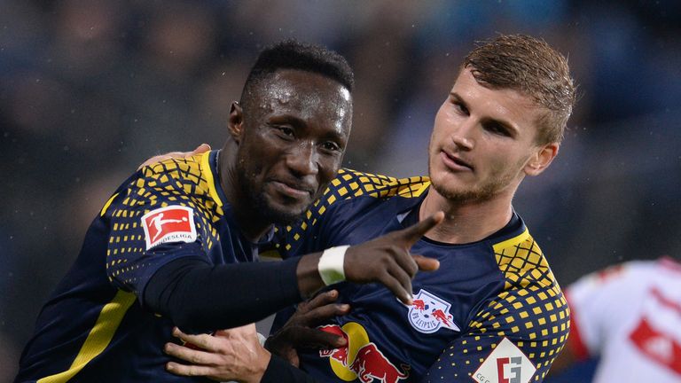 Timo Werner (l.) und Naby Keita (r.) schießen RB Leipzig in Hamburg zum Sieg.