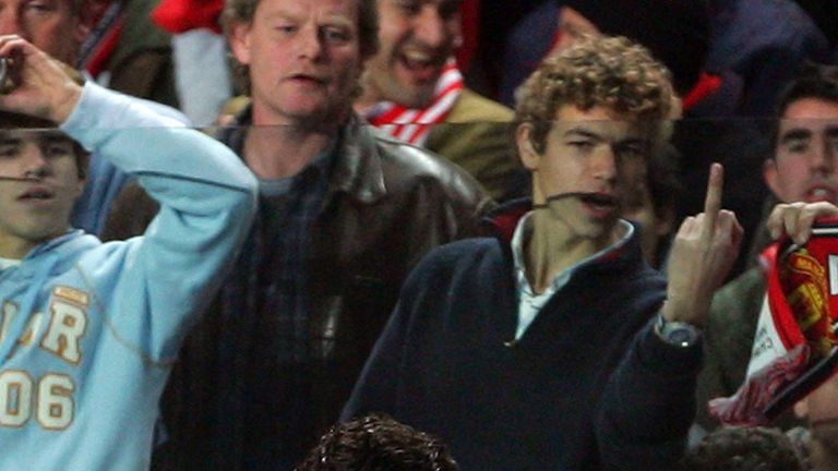 Cristiano Ronaldo war 2005 wegen einer Auswechslung im Dress von Manchester United bei Benfica Lissabon äußerst schlecht gelaunt.