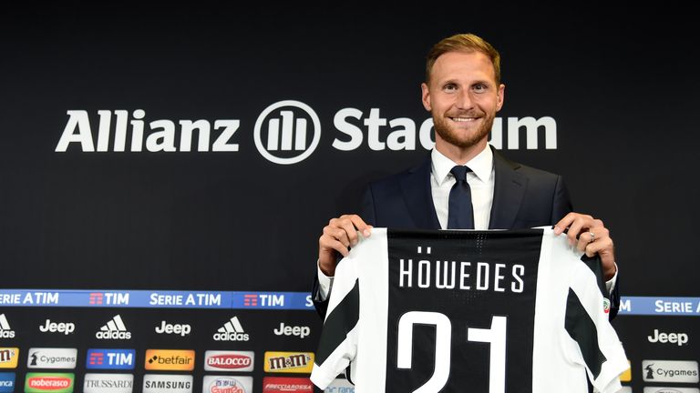 2007 - U19: Benedikt Höwedes: Der Weltmeister mit dem blau-weißen Herzen verließ nach 16 Jahren den Ruhrpott-Klub Richtung Italien und verteidigt nun für Juventus Turin. 2014 wurde er Weltmeister.