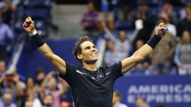 Rafael Nadal besiegt Juan Martin del Potro mit 4:6, 6:0, 6:3, 6:2.