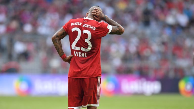 Arturo Vidal muss eine Gelb-Rot-Sperre aus dem Viertelfinale der letzten Saison gegen Real Madrid absitzen.