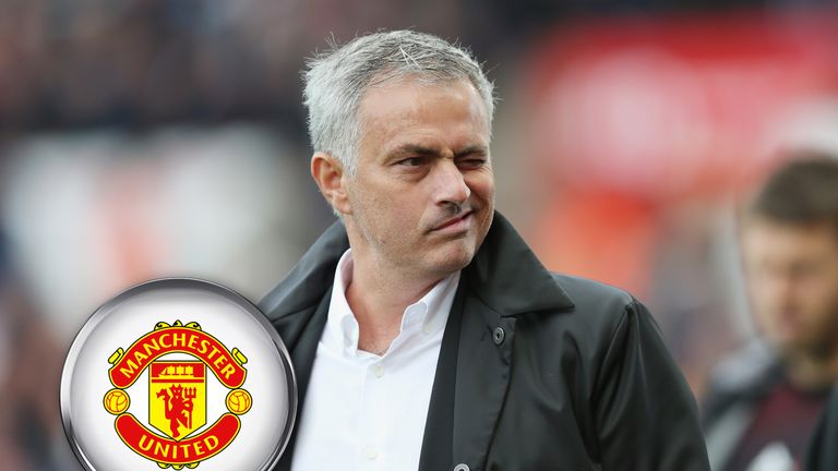 Grund zu jubeln für Jose Mourinho und Co.: Die Red Devils feiern auch ohne Champions-League-Einnahmen einen Rekordumsatz.