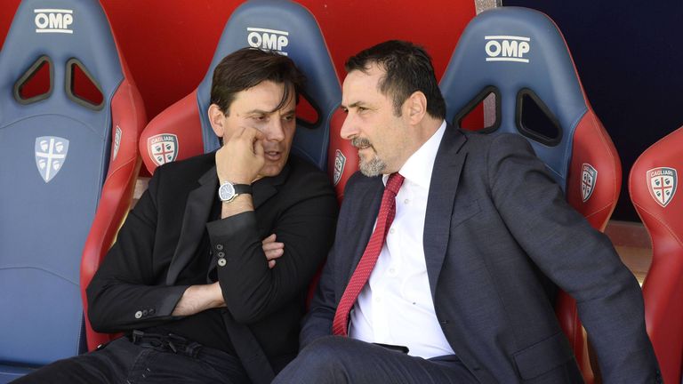 Mailands Sportdiektor Massimiliano Mirabelli (rechts) äußert sich zu Carlo Ancelotti.