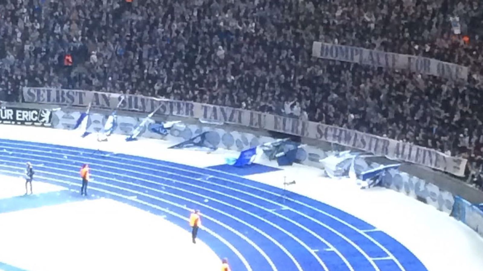 Entgleisung von Hertha-Fans gegen Köln: Preetz verspricht Aufklärung | Fußball News | Sky Sport