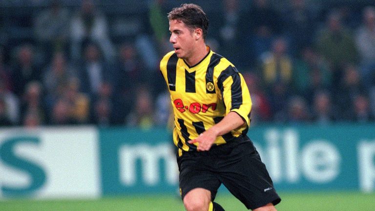 Platz 5: Lars Ricken/Borussia Dortmund - Tor: 17 Jahre, 8 Monate und 1 Tag