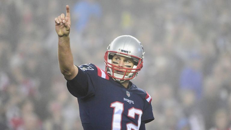 Tom Brady und die New England Patriots besiegen die Atlanta Falcons.