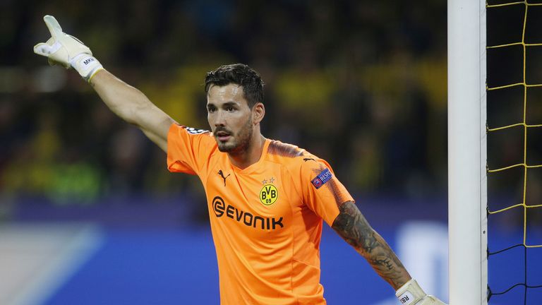 Roman Bürki wehrt sich gegen Kritiker.