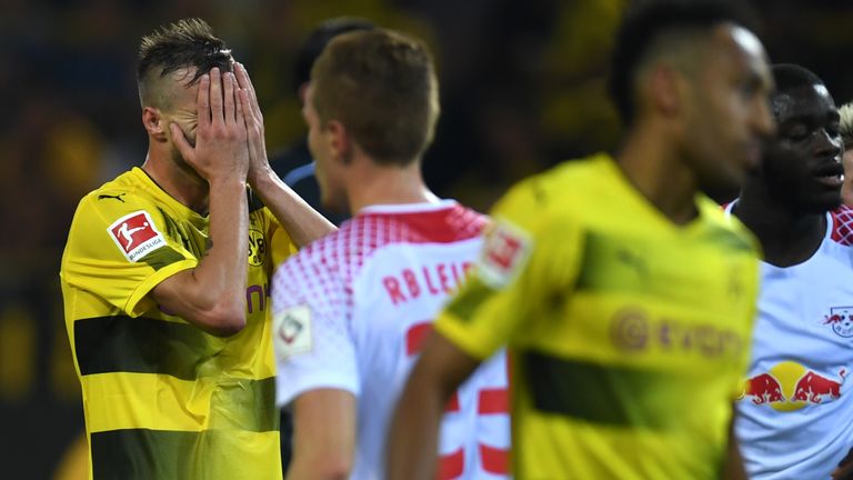 Dortmund verliert  erstmals seit zweieinhalb Jahren ein Bundesliga-Heimspiel.