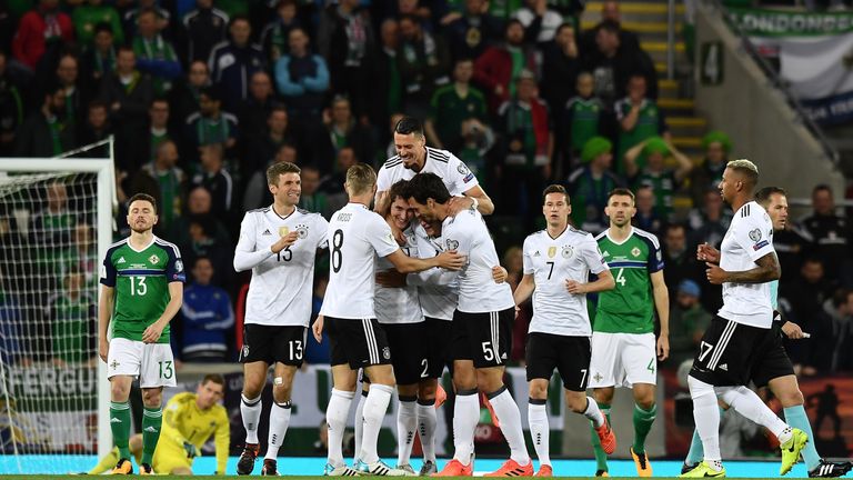 Sebastian Rudy und Sandro Wagner bringen die DFB-Elf früh in Führung.