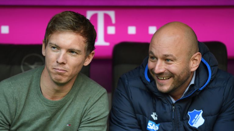 Aktuell liegt jedoch noch keine Anfrage vor. Manager Alexander Rosen zu Sky: "Im Hinblick auf Julian Nagelsmann basiert alles auf reinen Spekulationen. Es gab und gibt keine Anfrage der Bayern für Julian Nagelsmann - weder an mich, noch an unsere Geschäftsführung, noch an Dietmar Hopp."