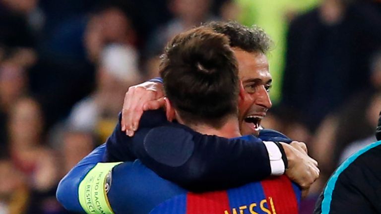 Außerdem trainierte er bereits Spüieler wie Lionel Messi, Neymar oder auch Luis Suarez. Derzeit legt er ein Sabbatical ein, macht eine Saison Pause. Allerdings gilt auch bei ihm: Er spricht kein Deutsch.