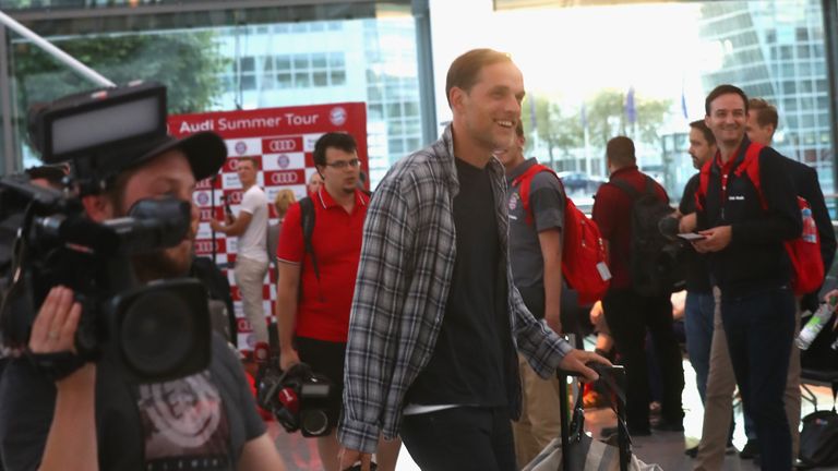 Thomas Tuchel (vereinslos): Er verhandelte zuletzt mit den Bayern über die Ancelotti-Nachfolge. Der Ausgang ist bekannt, die Münchner entschieden sich gegen Tuchel und für Heynckes. Damit dürfte das Thema auch für das nächste Jahr erledigt haben.