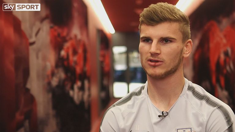 Timo Werner spricht im exklusiven Interview bei Sky Sport mit Reporter Ecki Heuser.