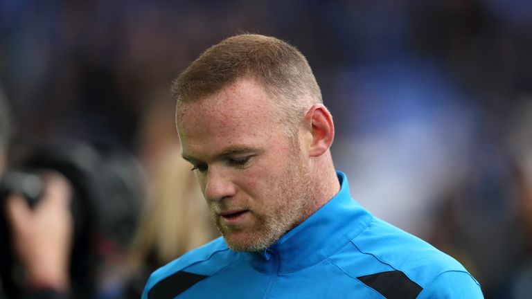 Wayne Rooney wurde nach einer Suff-Fahrt zu 100 Sozialstunden verurteilt. Jetzt leistet er sie offenbar ab.