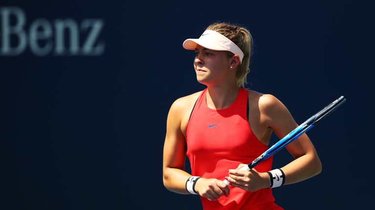 CarinA Witthöft verliert gegen Agnieszka Radwanska 5:7, 3:6.