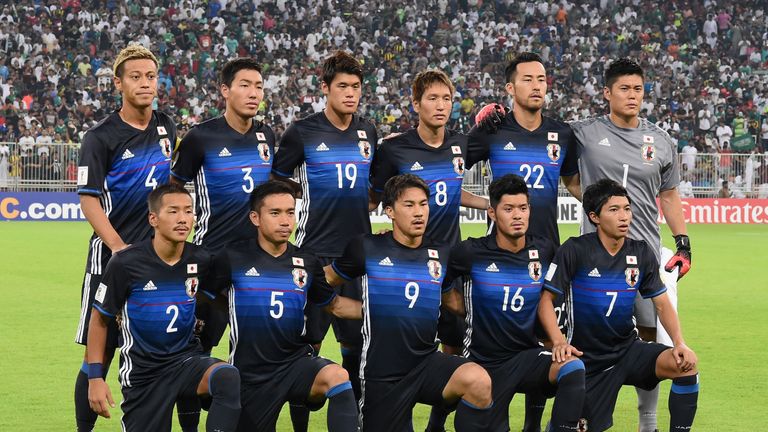 Japan: Seit 1998 waren die Japaner bei jeder Fußball-WM dabei. So auch im kommenden Sommer in Russland. Mittendrin: Shinji Okazaki (Nummer 9), der bereits in Stuttgart und Mainz gespielt hat.