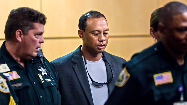 Tiger Woods muss 50 Stunden Sozialdienst ableisten.