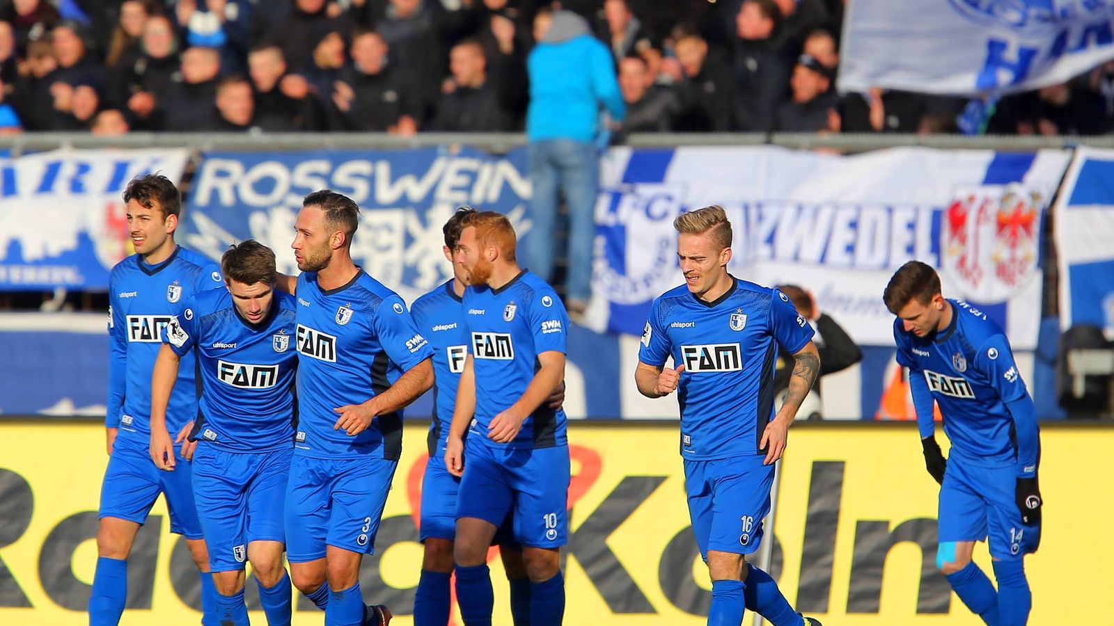 1. FC Magdeburg Gewinnt Verfolgerduell, Paderborn An Der Spitze ...