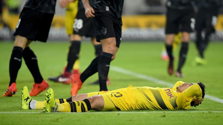Borussia Dortmund verliert beim VfB Stuttgart mit 1:2.