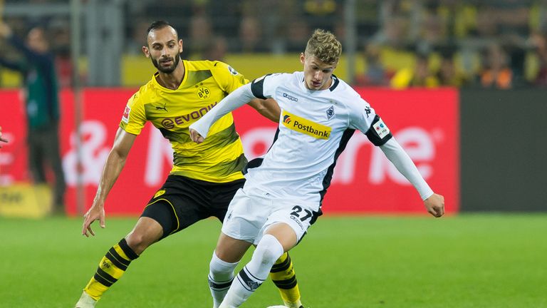 14. Mickael Cuisance (Borussia Mönchengladbach) - Alter beim Einsatz: 18 Jahre 1 Monat 3 Tage