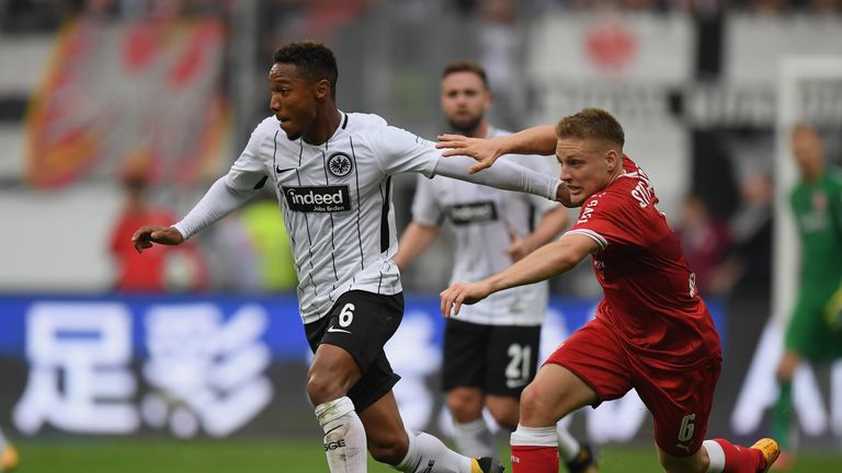 Frankfurts Jonathan de Guzman (l.) fehlt Eintracht Frankfurt für mehrere Wochen.