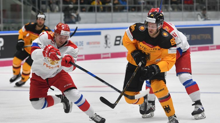 Das DEB-Team startet mit einer Packung gegen Russland ins Turnier.