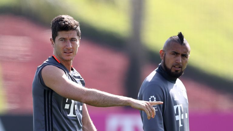 Der FC Bayern fährt im Januar wieder ins Trainingslager nach Katar.