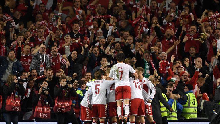 Dänemark schafft es als letztes europäisches Team, das Ticket für Russland zu lösen. Mit einem souveränen 4:1 besiegten sie Irland.