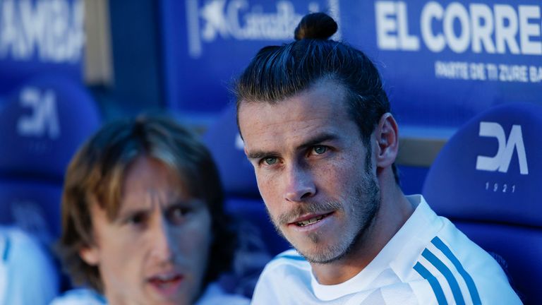 Gareth Bale stoppt direkt die nächste Verletzung: dieses Mal machen die Adduktoren Probleme.