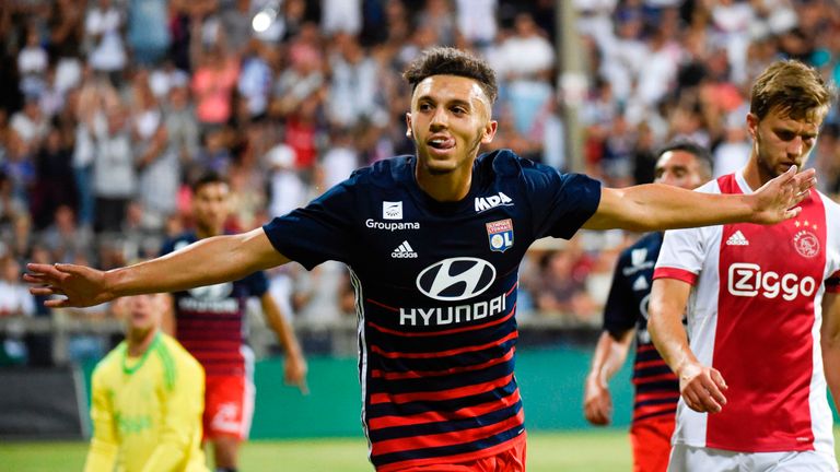 10. Amine Gouiri (Olympique Lyon) - Alter beim Einsatz: 17 Jahre 9 Monate 3 Tage