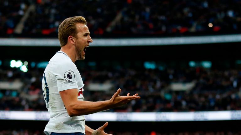 Den ersten Platz muss er sich allerdings mit Harry Kane von Tottenham Hotspur teilen. Auch er hat bislang achtmal eingenetzt.
