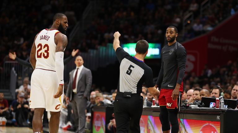 LeBron James flog in seinem 1082. Spiel erstmals vom Platz.