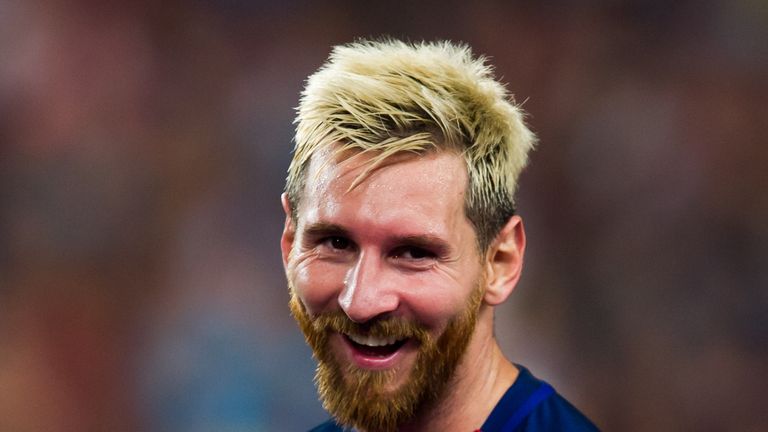 Lionel Messi blond